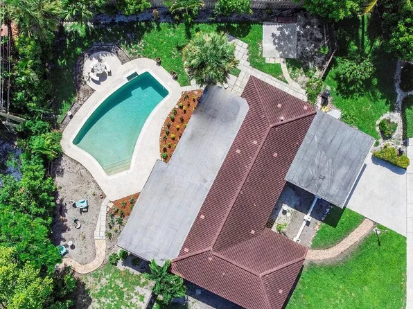 498 NE 28th Rd, Boca Raton, FL 33431