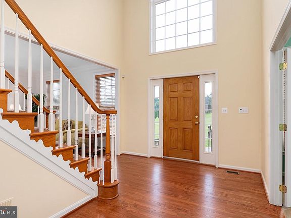 3rd image of 3012 Edrich Way