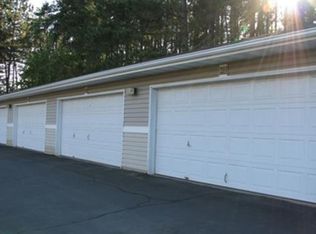 1 Southview Dr APT 1M, Hibbing, MN 55746