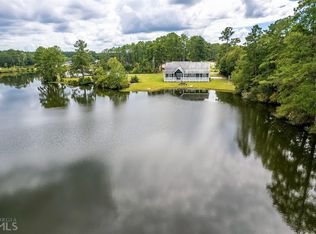 439 Old River Rd, Bloomingdale, GA 31302