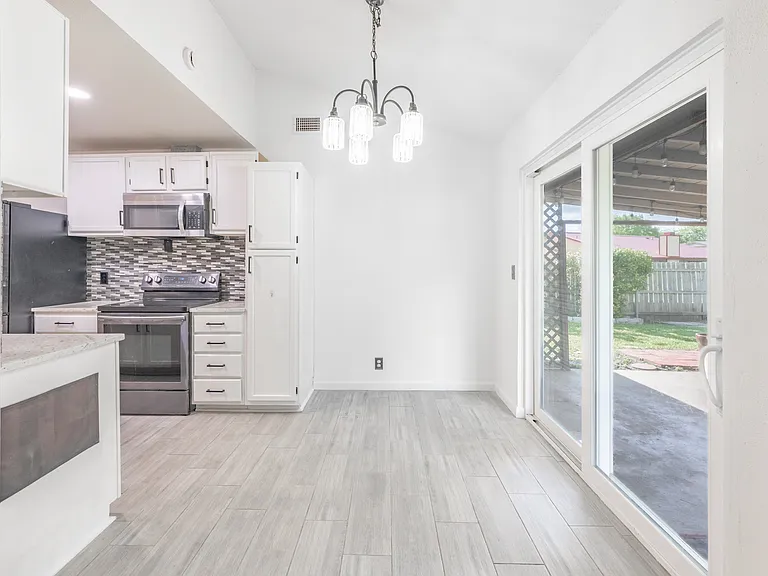 6822 Rivulet — Photo 10