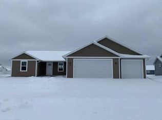 3391 E Aquamarine Ave, Appleton, WI 54913