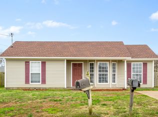 1101 Keith Ave, Oak Grove, KY 42262