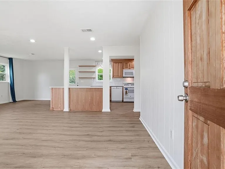 4740 Shady Rest Dr — Photo 5