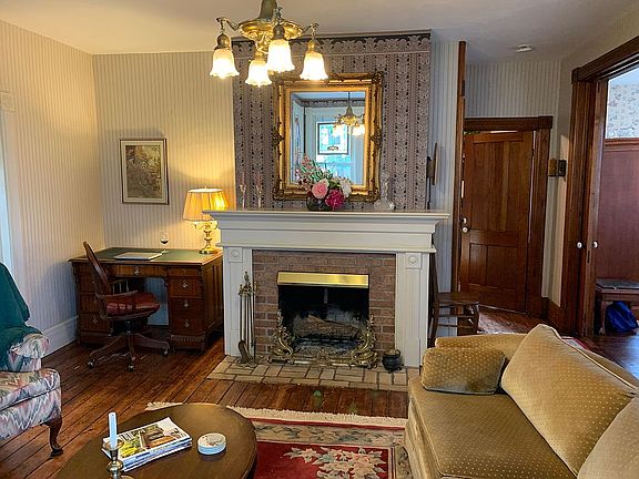  Fireplace & Antique Fixture
