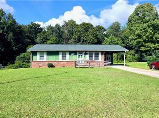 500 Lancaster Rd, Mebane, NC 27302