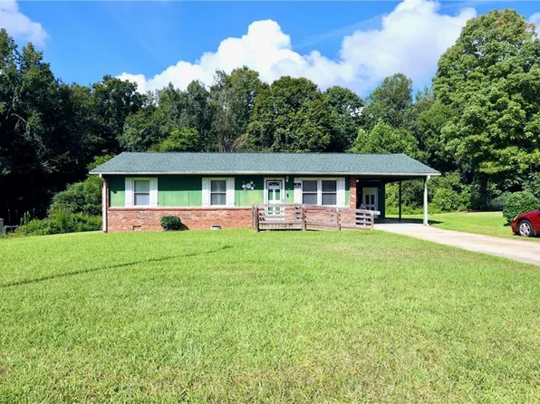 500 Lancaster Rd, Mebane, NC 27302