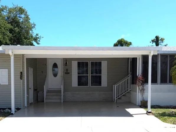 578 Black Bear Rd, Naples, FL 34113