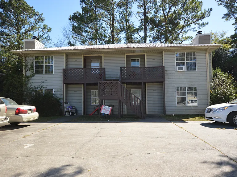 811 Willow Pointe — Photo 1