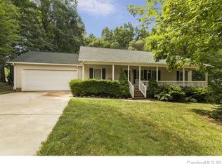 119 Spring Lake Dr, Troutman, NC 28166