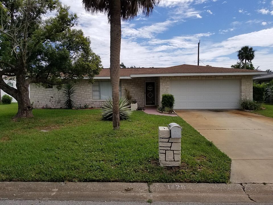 1st image of 1429 Golfview Dr
