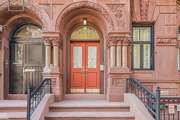 1st image of 100 1/2 W 130th St APT C