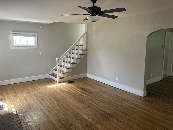 2nd image of 370 Terrace Dr
