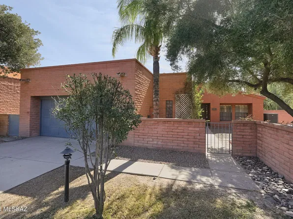 5110 E Woodgate Ln, Tucson, AZ 85712
