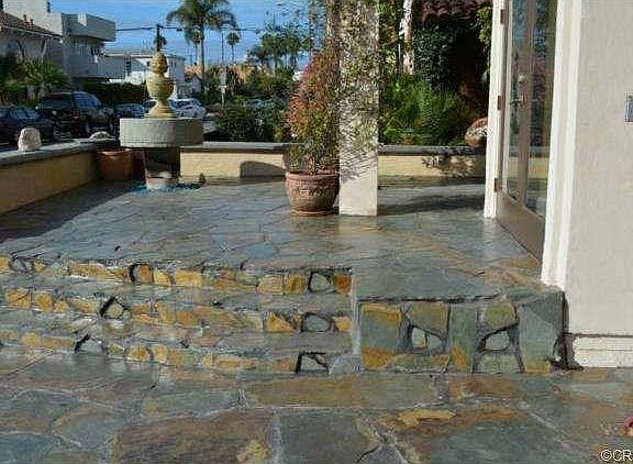 Gorgeous hardscape