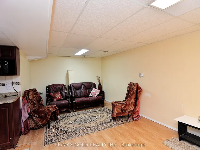 9 Ravenswood Dr — Photo 32
