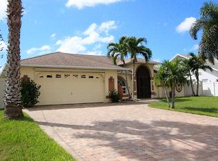 214 SW 44th Ter, Cape Coral, FL 33914