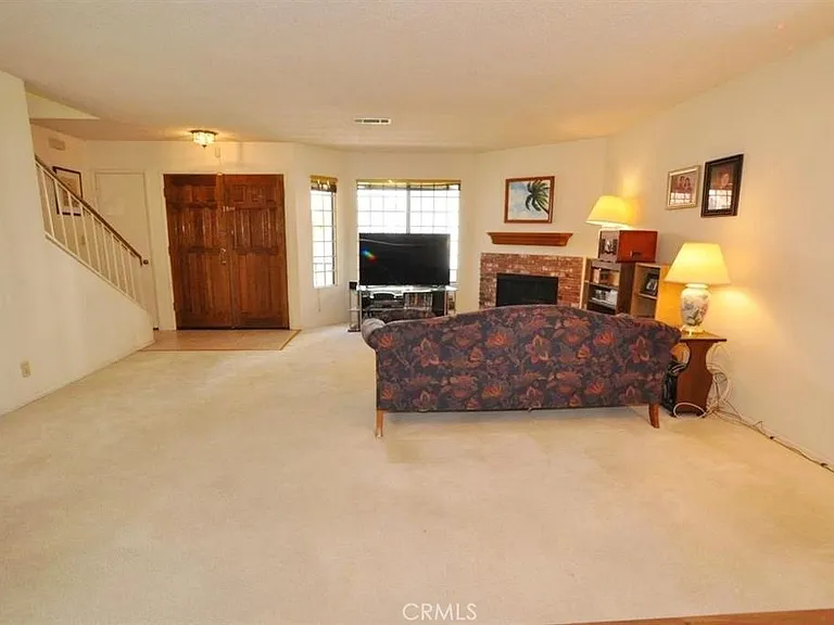 2612 W Grand Ave #C — Photo 9