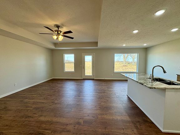 4th image of 355 Division Street