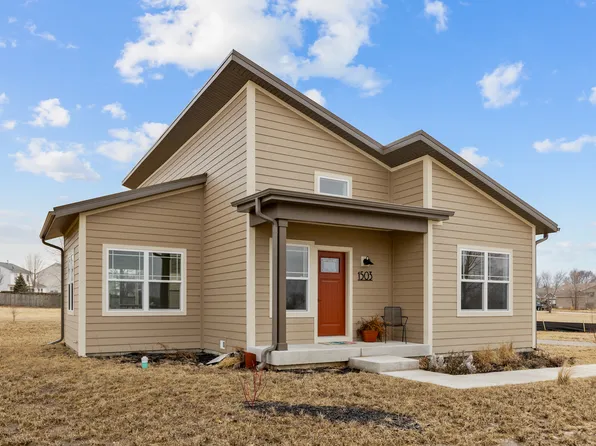 1503 6th St, Harvard, IL 60033