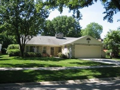 1019 Golfview Rd, Glenview, IL, 60025