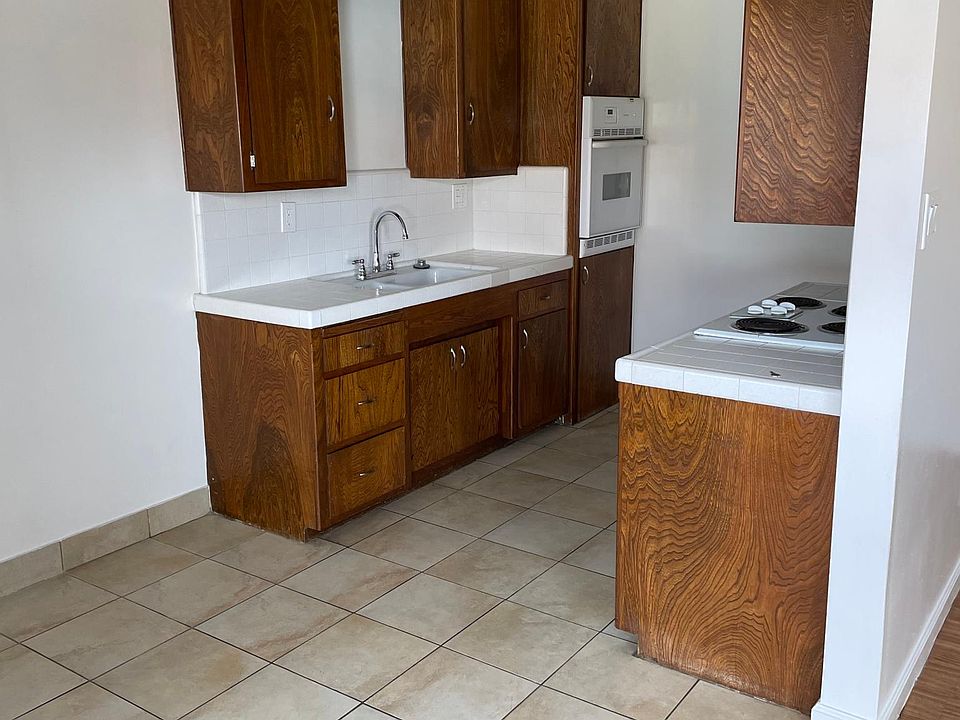 1st image of 6316 Milton Ave #12