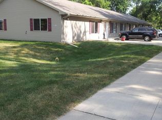 1725 Robin Rd, Waterloo, IA 50701