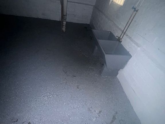 4th image of 15786 Mandalay Ave Unit 3