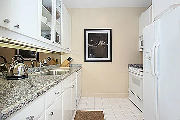 Rented by Keller Williams NYC | media 32