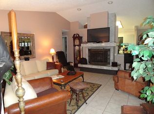 11406 Heritage Way, Seminole, FL 33778