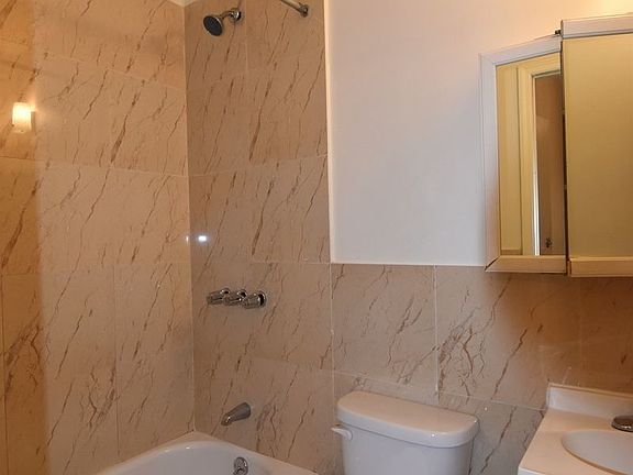 5th image of 293 N 7th St #3E