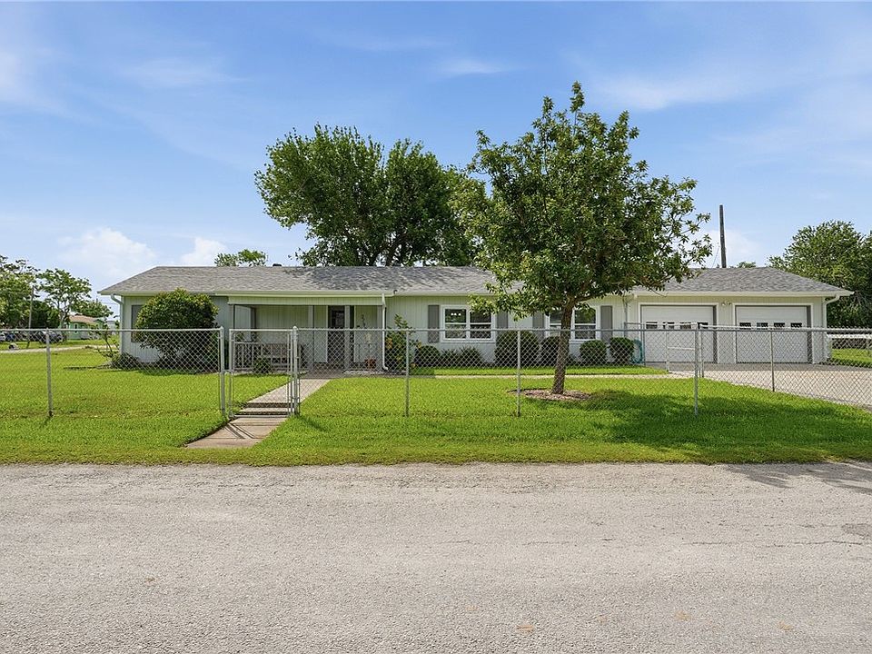 1st image of 2790 Beaumont Ave