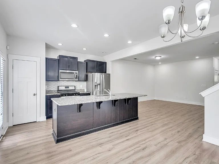 114 Lerner Ct — Photo 8