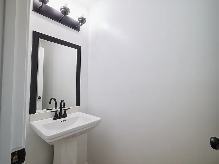 2823 Brackenwood Ct — Photo 20
