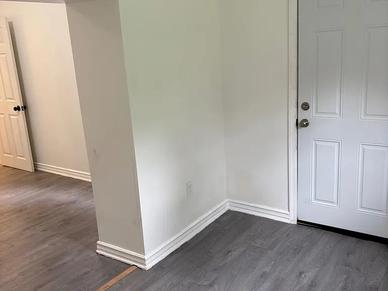 1733 W Erie Ave #1 — Photo 16