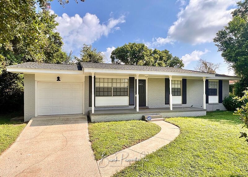 1st image of 2380 Lansing Dr