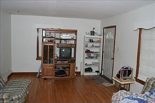 4th image of 2007 Dresden Ave