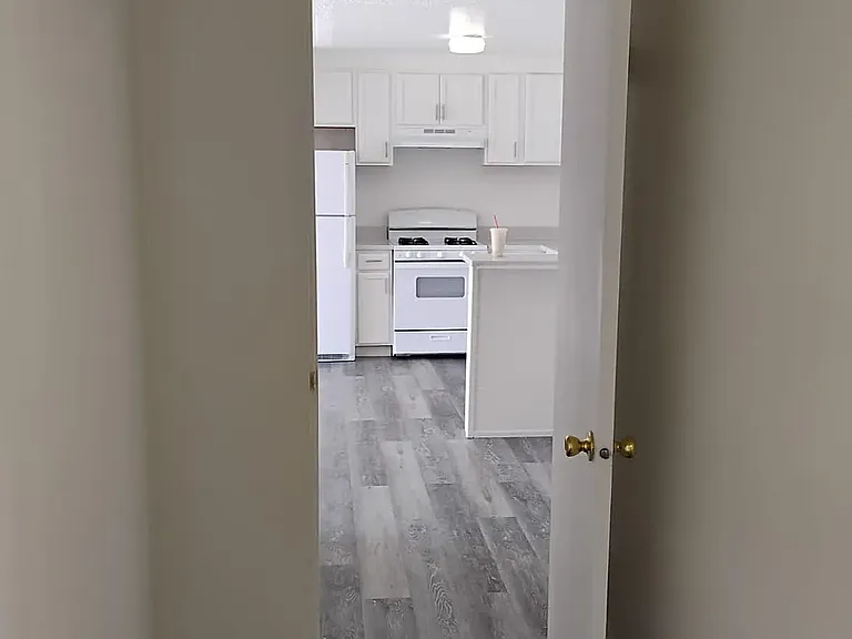 Vista Linda Apartments — Photo 26
