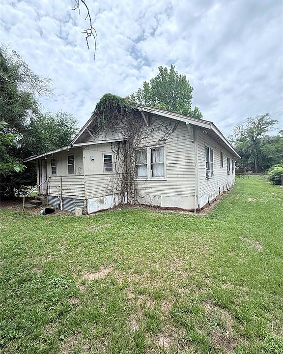 1st image of 1228 S Old Corry Field Rd