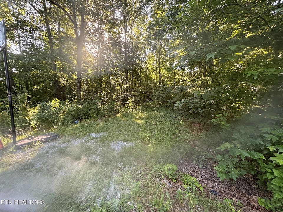 2nd image of 6018 Loch Loosa Dr