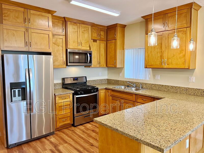 1st image of 4501 S Gramercy Pl