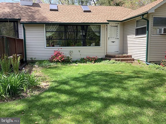 2nd image of 8 Dennis Ave