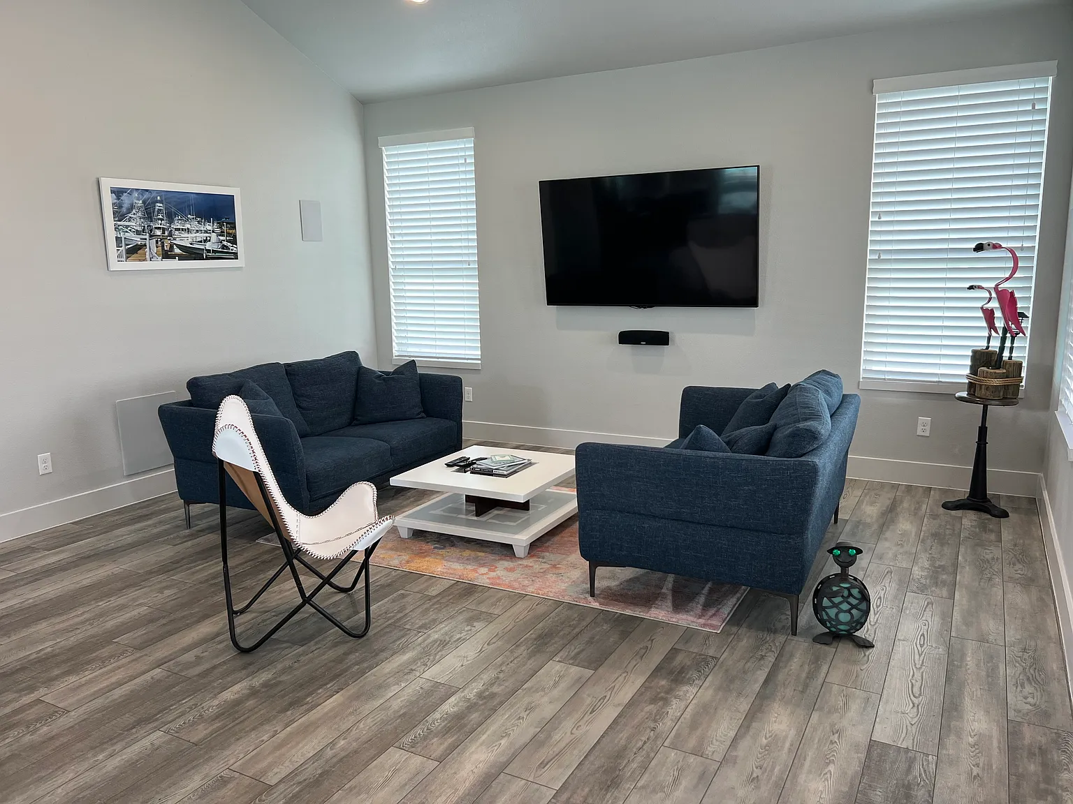 3 bed, 1228 sqft, $2,995 — Photo 4