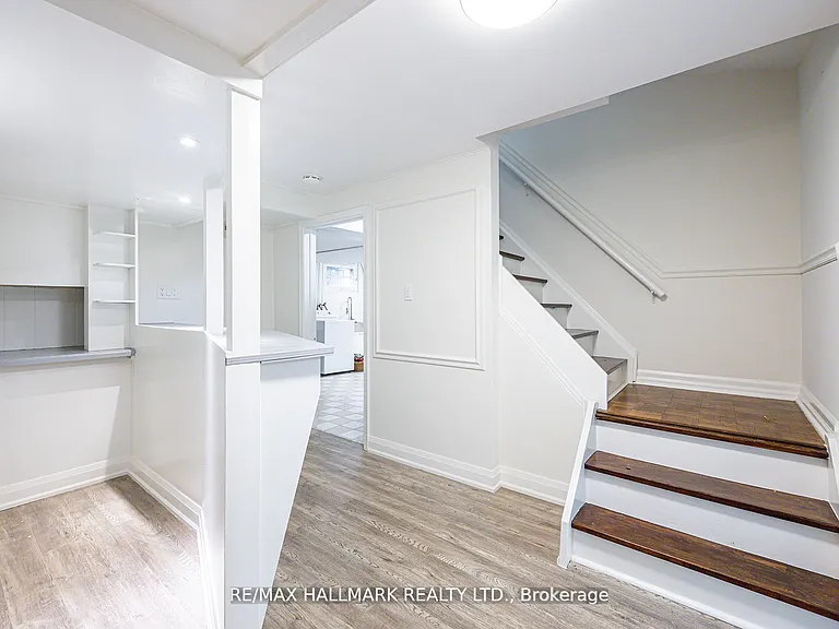 16 Paultiel Dr W — Photo 25