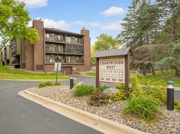 7301 W 101st St APT 102, Minneapolis, MN 55438