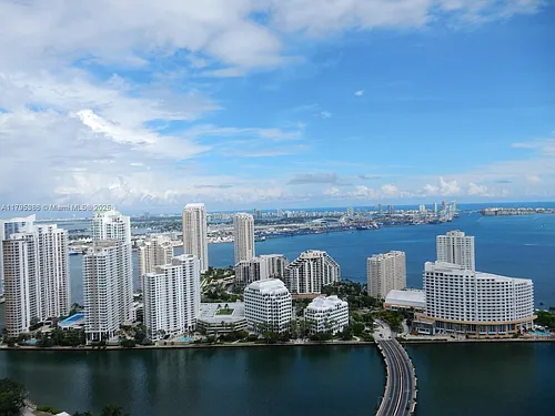 950 Brickell Bay Dr Photo 1