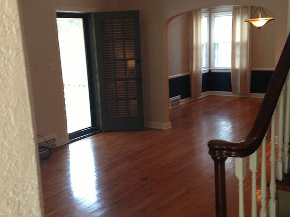 Entry into Living Room