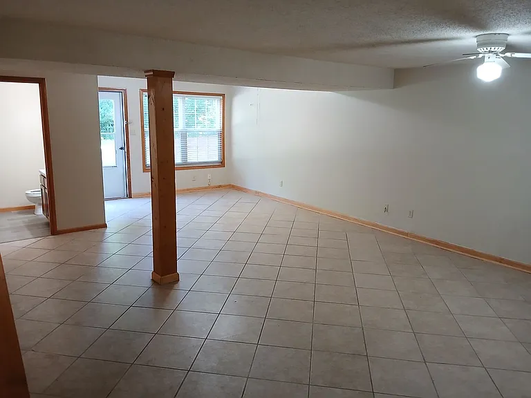 5102 Charm Ridge Dr — Photo 12