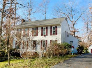 624 Fennimore Rd, Midlothian, VA 23114