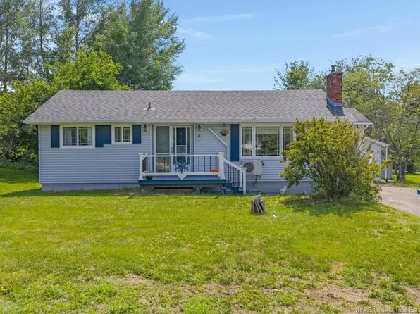 10 Donlyn Dr, Quispamsis, NB E2E 4J7
